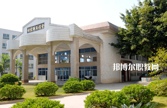 梅州城西職業(yè)技術(shù)學(xué)校2022年報(bào)名條件、招生要求、招生對(duì)象