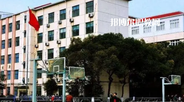 曲靖陸良縣職業(yè)技術(shù)學(xué)校2022年報(bào)名條件、招生要求、招生對(duì)象
