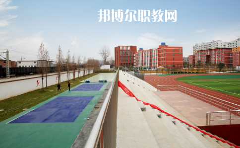 阜陽科技工程學(xué)校2022年報名條件、招生要求、招生對象