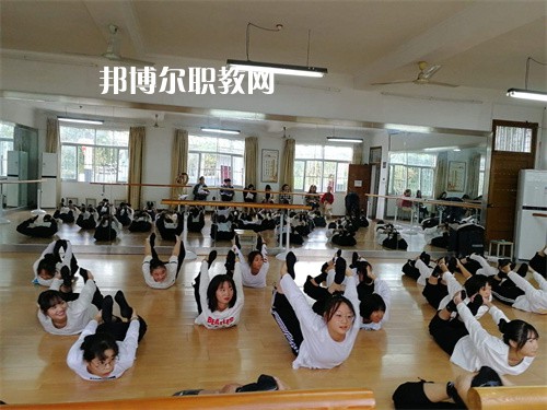 黃山炎培職業(yè)學(xué)校2022年報名條件、招生要求、招生對象