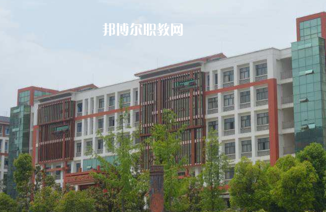 黔西南民族職業(yè)技術(shù)學(xué)院(中職部)2022年報名條件、招生要求、招生對象
