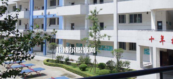 成都指南針職業(yè)技術(shù)學校2022年招生簡章