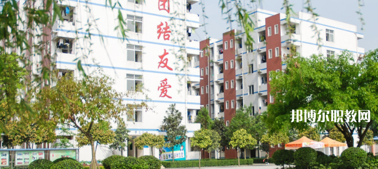 成都指南針職業(yè)技術學校怎么樣、好不好