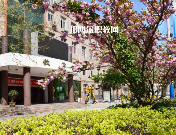 石家莊法商中等專業(yè)學(xué)校2022年報(bào)名條件、招生要求、招生對(duì)象