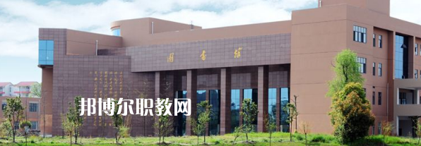 云南工業(yè)高級技工學校2022年報名條件、招生要求、招生對象