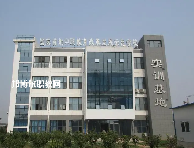 邢臺現(xiàn)代職業(yè)學(xué)校2022年報名條件、招生要求、招生對象