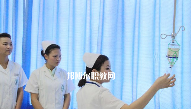 眉山衛(wèi)生職業(yè)學校2022年報名條件、招生要求、招生對象