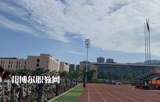曲靖麒麟職業(yè)技術學校2022年報名條件、招生要求、招生對象