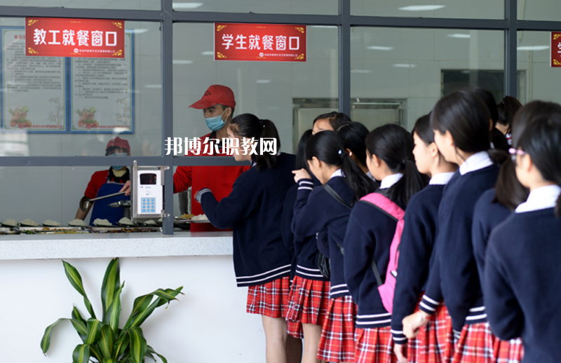 珠海工貿(mào)技工學校2022年報名條件、招生要求、招生對象 