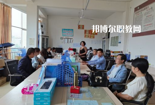 石家莊市城鄉(xiāng)建設(shè)學(xué)校2022年招生辦聯(lián)系電話(huà)