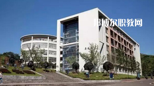 四川宜賓職業(yè)技術(shù)學(xué)校2022年報名條件、招生要求、招生對象