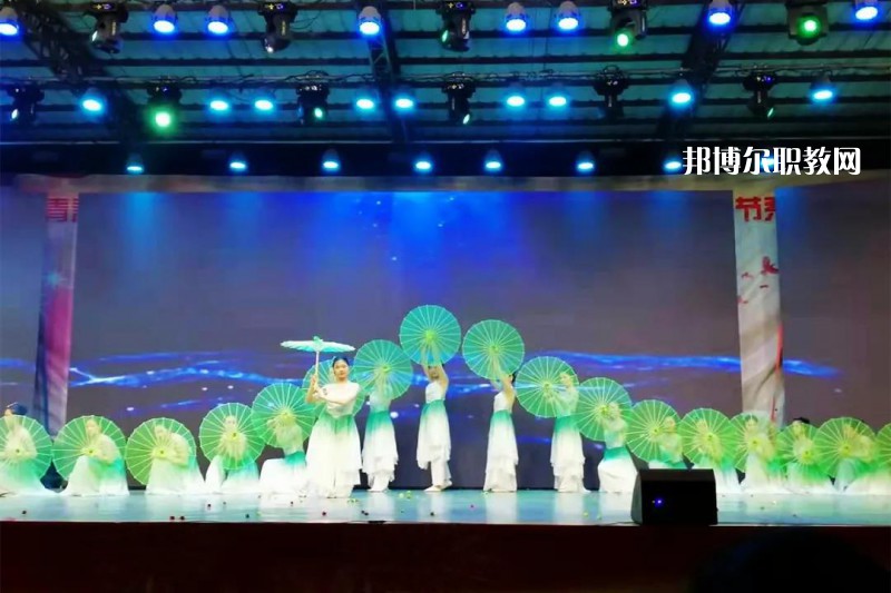 肇慶商務(wù)技工學(xué)校2022年學(xué)費(fèi)、收費(fèi)多少