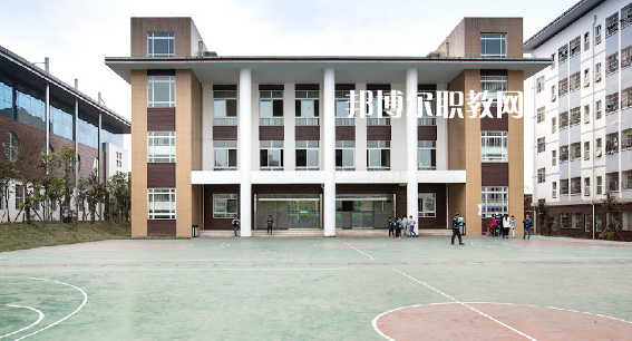 保山中醫(yī)藥高等專(zhuān)科學(xué)校2022年報(bào)名條件、招生要求、招生對(duì)象
