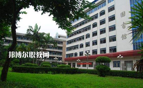 廣東新興中藥學校2022年招生辦聯(lián)系電話