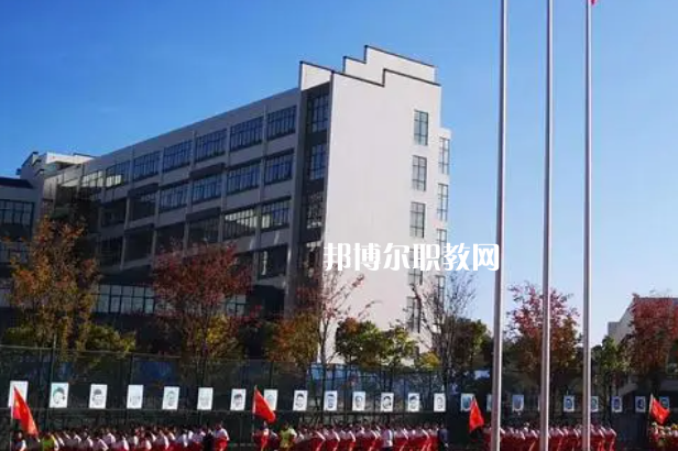 貴陽英才學(xué)校2022年報名條件、招生要求、招生對象