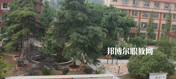 樂山商務(wù)技工學(xué)校怎么樣、好不好