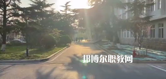 山東省青島衛(wèi)生學(xué)校2022年學(xué)費(fèi)、收費(fèi)多少