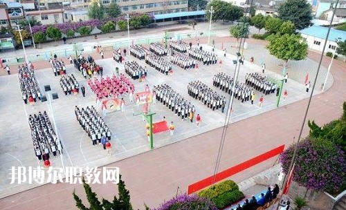 云龍縣民族職業(yè)高級中學(xué)報名條件、招生要求、招生對象