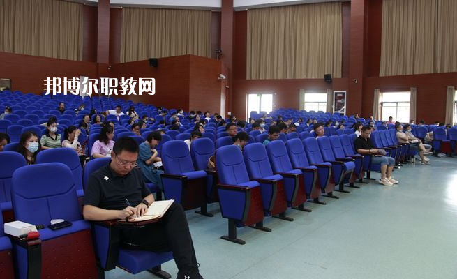 常熟高新園中等專業(yè)學校2022年學費、收費多少