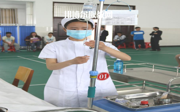 十堰醫(yī)藥衛(wèi)生學(xué)校2022年有哪些專(zhuān)業(yè)