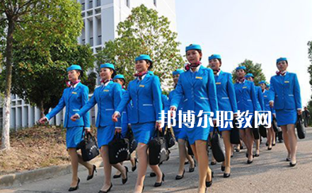 武漢交通科技學(xué)校2022年報名條件、招生要求、招生對象