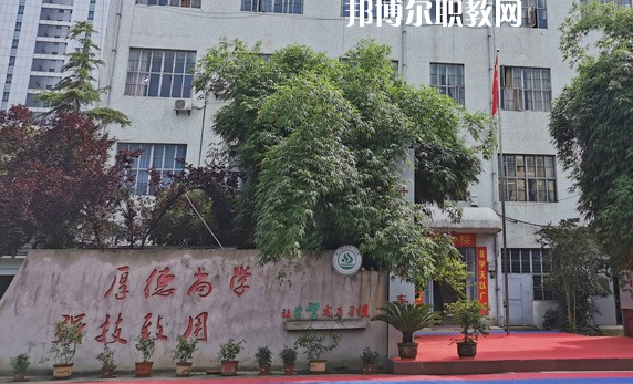 湖北現(xiàn)代科技學(xué)校2022年報(bào)名條件、招生要求、招生對(duì)象