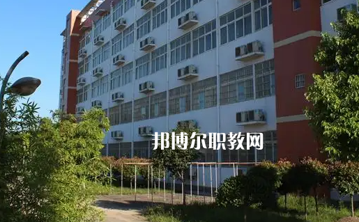 湖北現(xiàn)代技術(shù)學(xué)校2022年報(bào)名條件、招生要求、招生對(duì)象