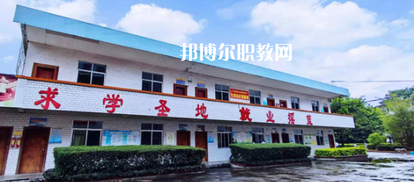 玉林電子工業(yè)學(xué)校2022年報(bào)名條件、招生要求、招生對象