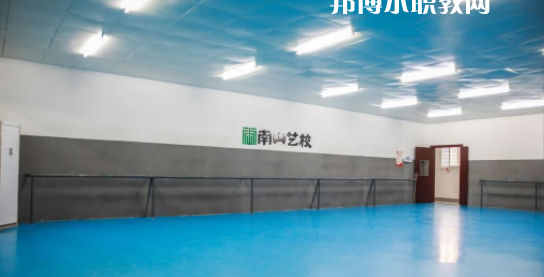 南寧市南山藝術(shù)職業(yè)技術(shù)學(xué)校2022年報名條件、招生要求、招生對象