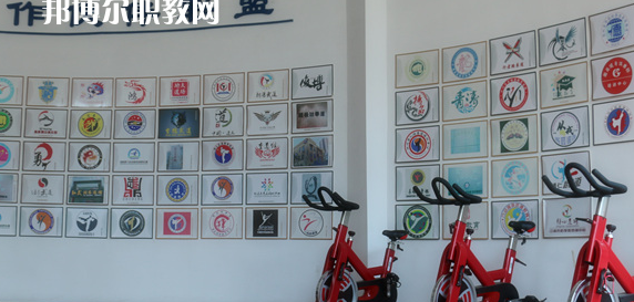德陽弘正科技職業(yè)學(xué)校2023年報(bào)名條件、招生要求、招生對(duì)象