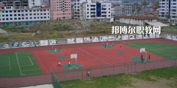 2023年萬(wàn)源市職業(yè)高級(jí)中學(xué)學(xué)費(fèi)、收費(fèi)多少