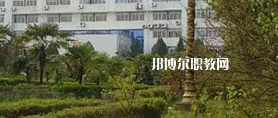 南京華東信息工程技工學校地址在哪里，哪個地區(qū)，哪個城市?