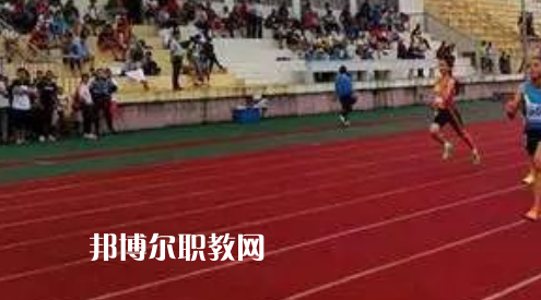 南通市體育運(yùn)動(dòng)學(xué)校地址在哪里，哪個(gè)地區(qū)，哪個(gè)城市?