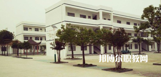 盱眙縣東方職業(yè)高級中學地址在哪里，哪個地區(qū)，哪個城市?