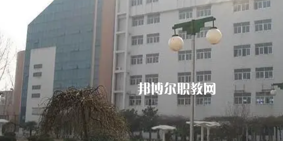江蘇省淮安技師學(xué)院地址在哪里，哪個(gè)地區(qū)，哪個(gè)城市?