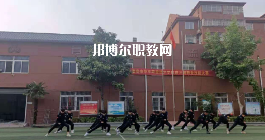 淮安市華豐職業(yè)技術(shù)學(xué)校地址在哪里，哪個(gè)地區(qū)，哪個(gè)城市?