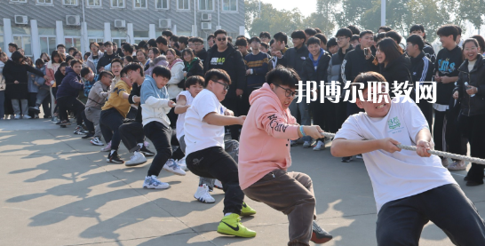 泰州市姜堰區(qū)美術學校地址在哪里，哪個地區(qū)，哪個城市?