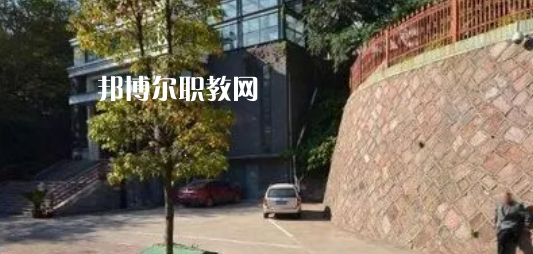 金華藝術(shù)學(xué)校地址在哪里，哪個地區(qū)，哪個城市?