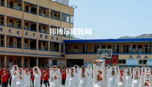 蒼南縣飛林職業(yè)學(xué)校地址在哪里，哪個(gè)地區(qū)，哪個(gè)城市?