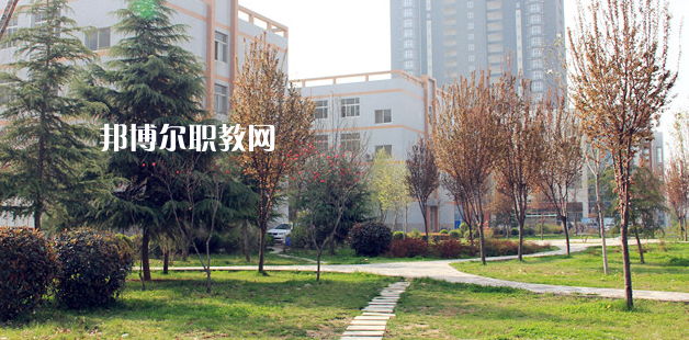 渭南技師學(xué)院地址在哪里，哪個地區(qū)，哪個城市?