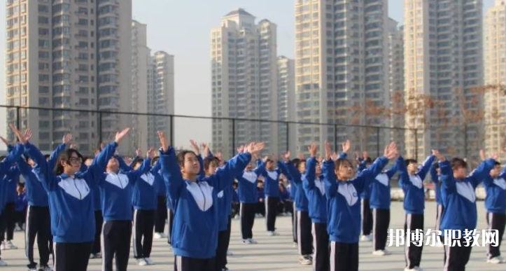 中交第二公路工程局有限公司技工學(xué)校地址，乘車路線