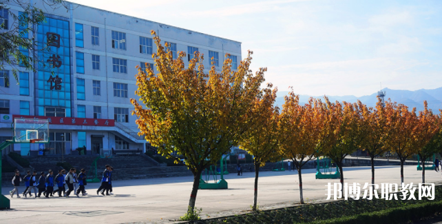 西安高科技工學(xué)校地址，乘車路線