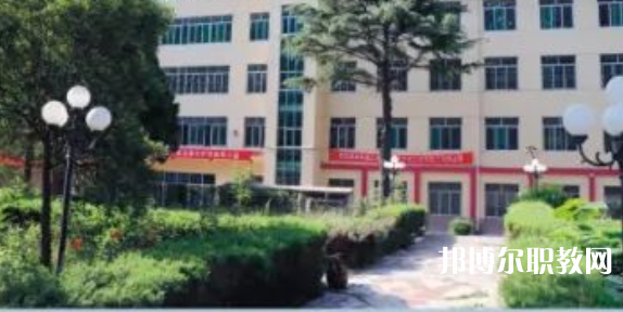 寶雞秦華職業(yè)技術(shù)學(xué)校地址，乘車路線