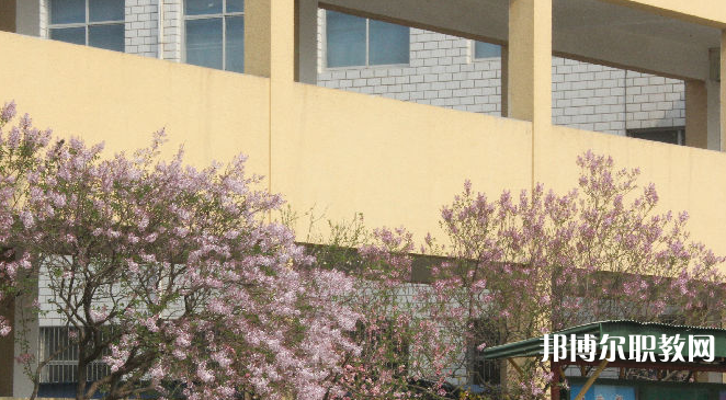 2023遷西縣職業(yè)技術(shù)教育中心多少錢(qián) 遷西縣職業(yè)技術(shù)教育中心各專業(yè)學(xué)費(fèi)收費(fèi)標(biāo)準(zhǔn)