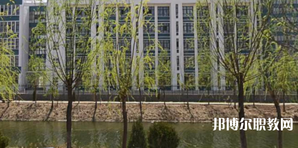 南宮市職業(yè)技術(shù)教育中心地址，乘車路線