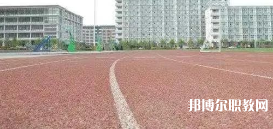 邢臺技師學(xué)院地址，乘車路線