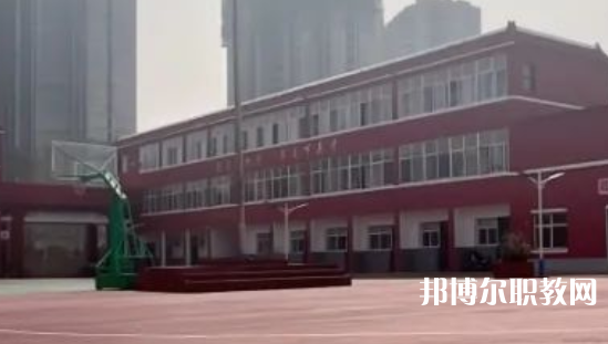 邢臺(tái)市瀚東職業(yè)技術(shù)中專學(xué)校地址，乘車路線