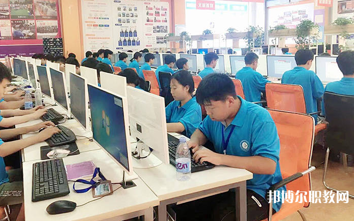 貴陽市新華電腦中等職業(yè)學(xué)校怎么樣、好不好