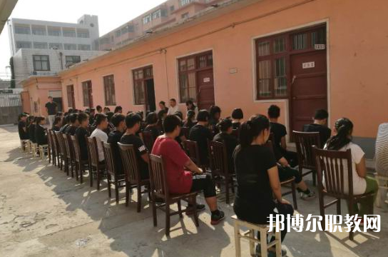安陽源首科技制藥學校怎么樣、好不好