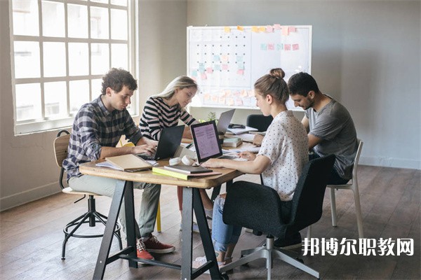 湖北哪里的中職學校能讀機電技術應用(3D打印技術)專業(yè)